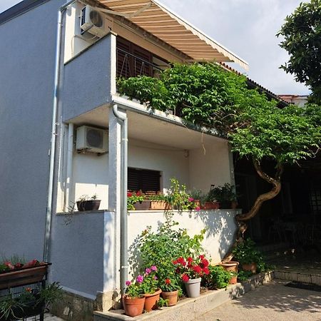Accomodation Mirjana Rooms Poreč Eksteriør bilde