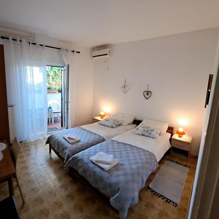 Accomodation Mirjana Rooms Poreč Eksteriør bilde