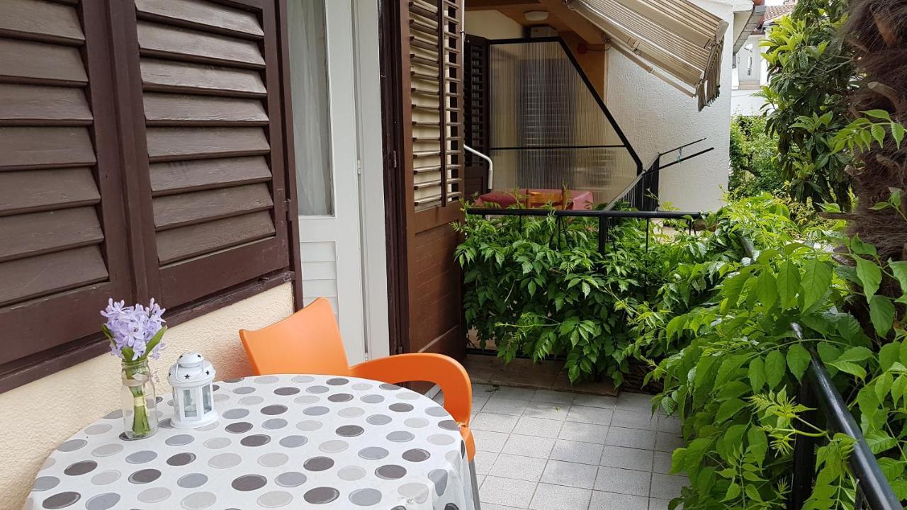 Accomodation Mirjana Rooms Poreč Eksteriør bilde