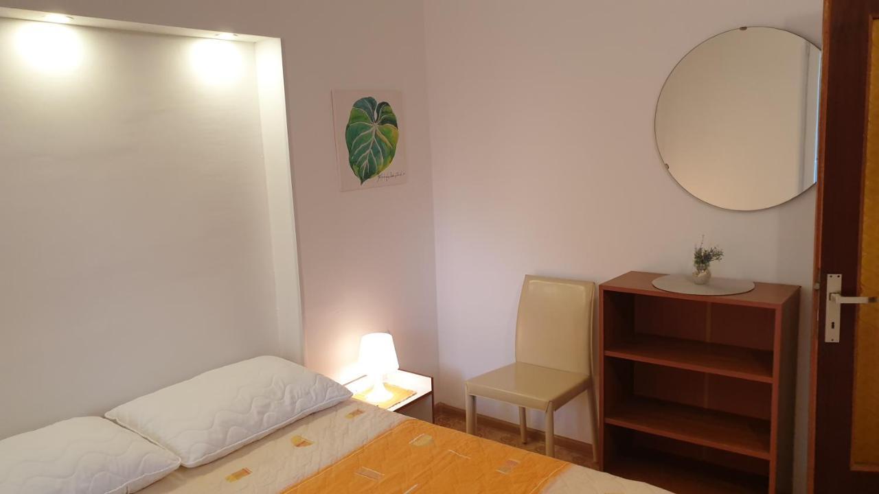Accomodation Mirjana Rooms Poreč Eksteriør bilde
