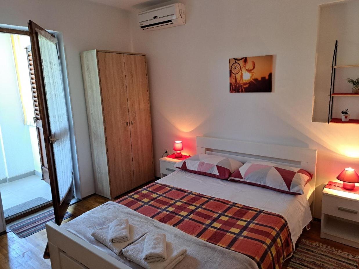 Accomodation Mirjana Rooms Poreč Eksteriør bilde