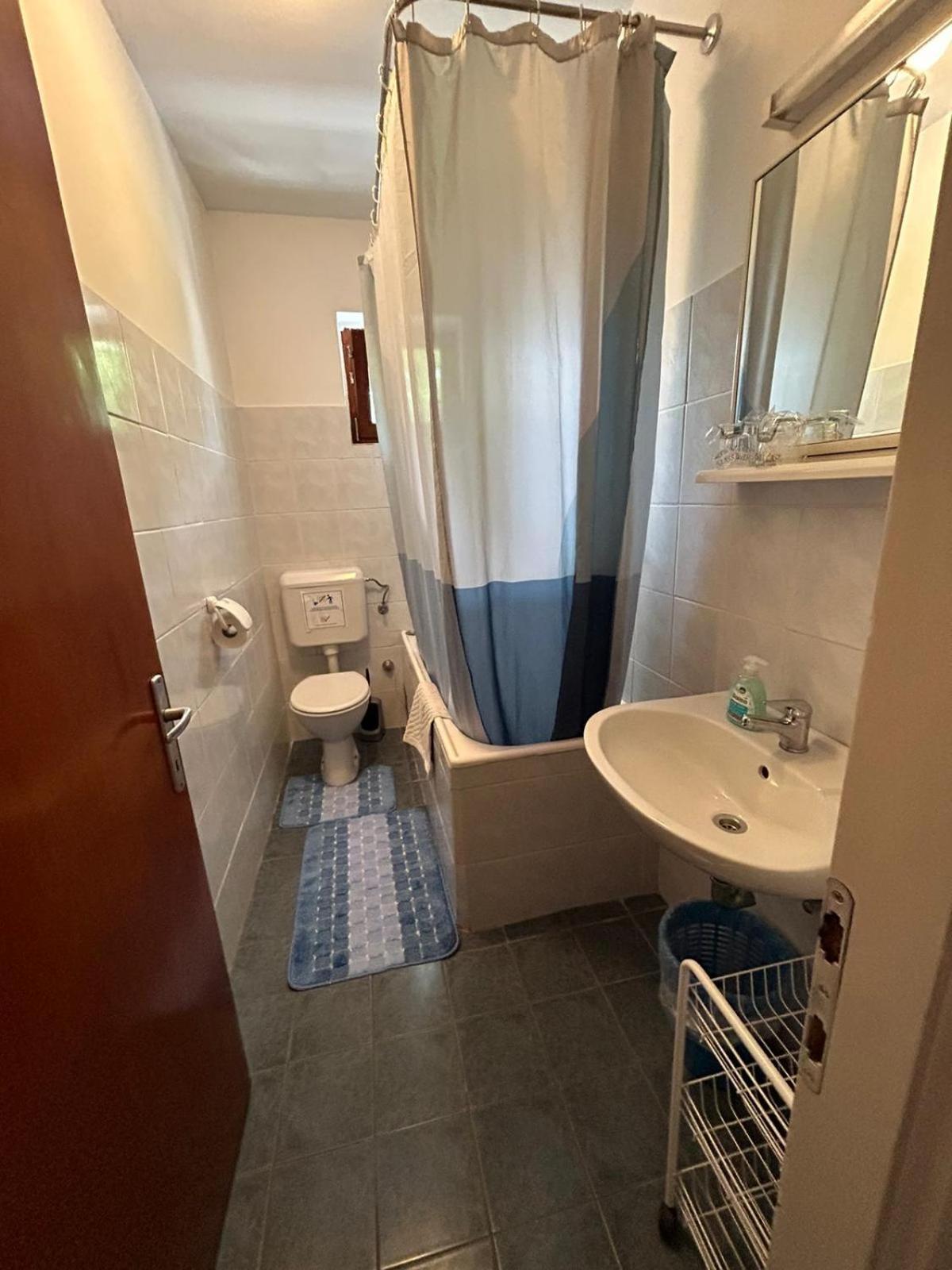 Accomodation Mirjana Rooms Poreč Eksteriør bilde