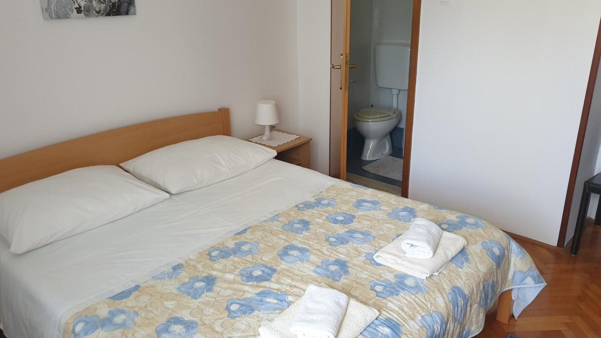 Accomodation Mirjana Rooms Poreč Eksteriør bilde